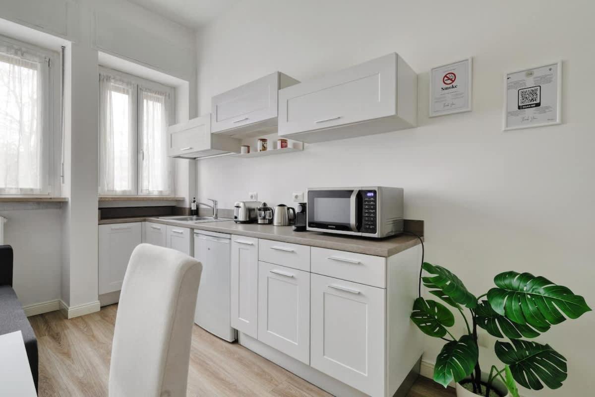 Oasis Suite - Subway 50 Meters Just 5 Minutes From Duomo มิลาน ภายนอก รูปภาพ
